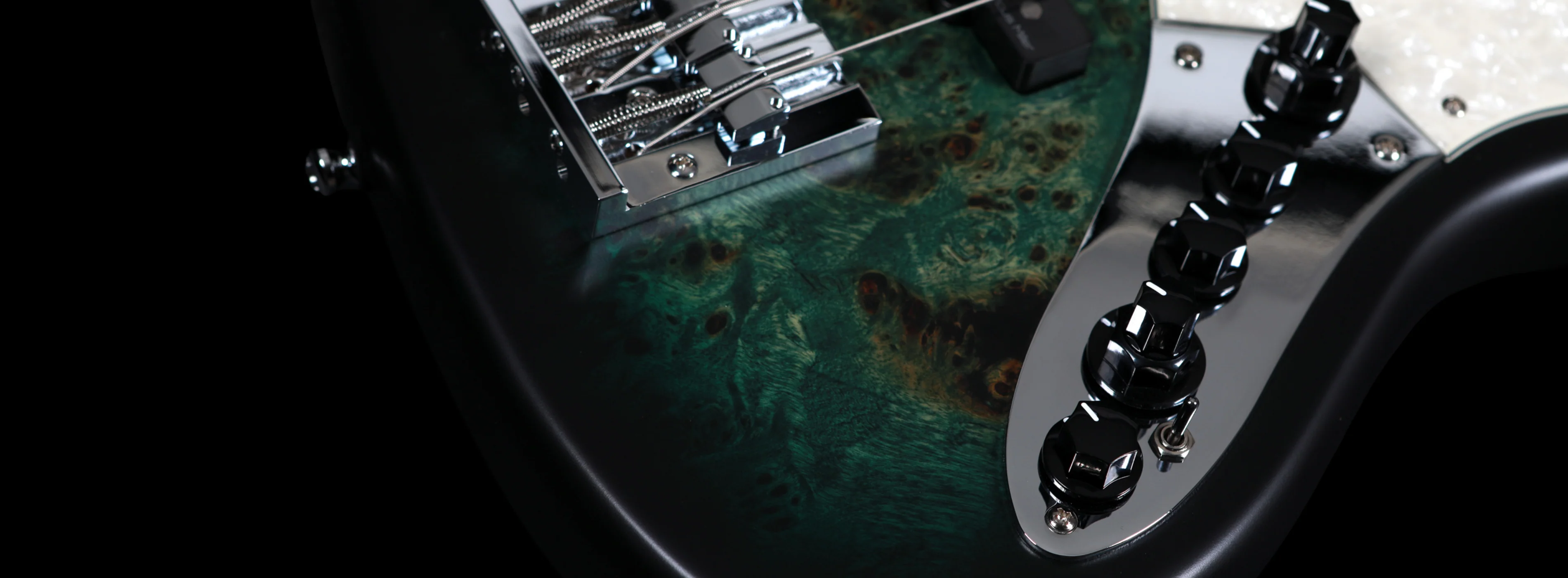 Sire Marcus Miller V7 Ash Reissue 4-String - Image 30